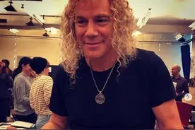 美摇滚乐队邦乔维键盘手确认感染新冠肺炎图片