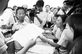 那个10岁上大学，逼迫父母在北京买房的神童，结局为何令人唏嘘？图片