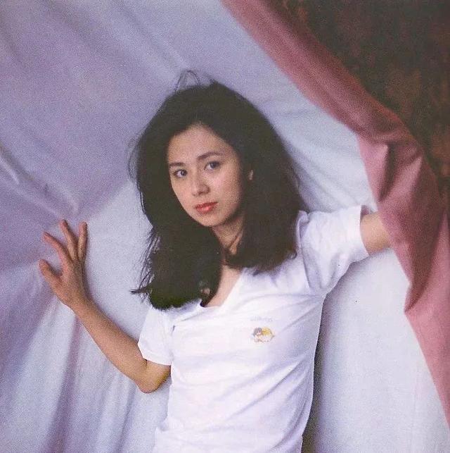 那些年我在奥特曼里错过的性感大妞们…