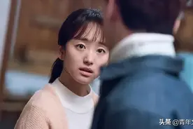 “凭什么吵架后我在伤心，他却在打游戏？！”图片