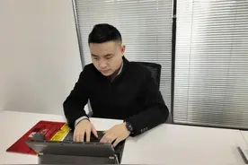 「卡本科技加固」对材料的专爱，是不枉此生，专注地活过/灌钢胶图片