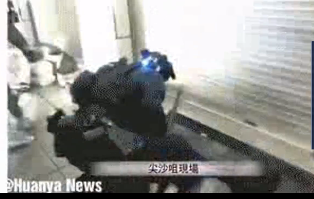 上过联播、让乱港分子闻风丧胆的阿Sir，竟是个英国人