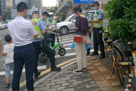 深圳的交通有多严格？违停罚1000，各个路口有交警站岗，罚到你怕图片