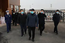 长白山管委会岩一兵同志调研2020年春季开学图片