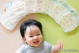 如何给宝宝戒掉纸尿裤？妈妈不把屎不把尿，宝宝1个月告别纸尿裤图片