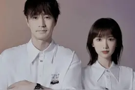 毛晓彤杨玏再同台，女方全程搀扶不松手，男方下意识动作暴露内心图片