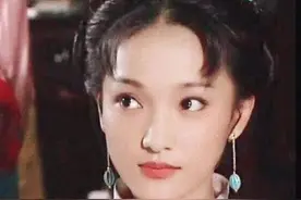 人间精灵周迅和“变性人”阿雅殊途同归，无人不焦虑，无人能免俗图片