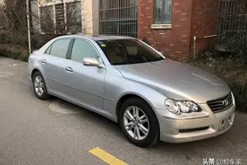 曾经的撩妹神车，如今4万没人要，这辆08年的丰田锐志有何隐情？图片