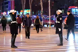我，辅警，在深圳工作10年，揭秘辅警的真实工作经历和工资图片