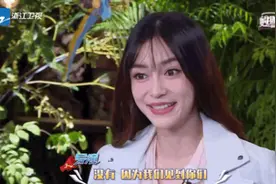 baby颜值又遭吐槽，嘴角“咧开”太抢镜，曾因微笑唇影响事业图片