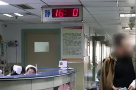 志愿者救狗遭殴打骨折，民警：以后记得先打110视频封面