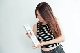 大疆Pocket 2云暮白限定款评测：洁白无瑕高颜值的女生vlog神装图片