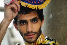 叙利亚难民男模的美丽人生，拥抱和平后的安居乐业图片