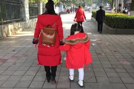 一个嗜赌成性，一个吸毒成瘾，曾经恩爱的夫妻究竟是谁毁了谁图片