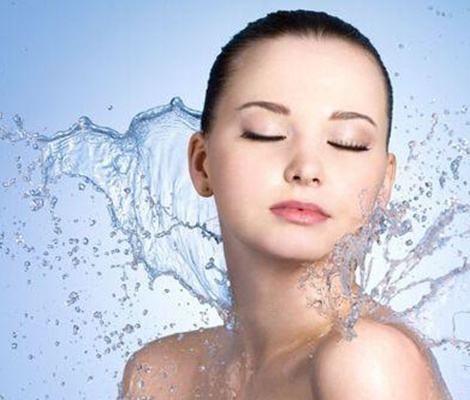 鍝簺鐗屽瓙鐨勬皑鍩洪吀娲楅潰濂跺ソ鐢紵娓╁拰娲侀潰婊嬫鼎淇濇箍娲侀潰鎺ㄨ崘