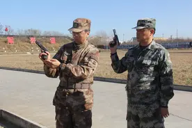 河南省鹤壁市山城区组织民兵进行实弹射击训练考核图片