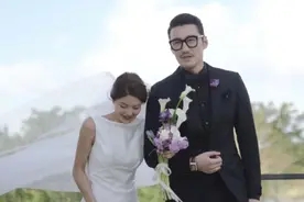 胡兵被误以为已结婚？与新娘牵手现身婚礼，50岁依旧是超模身材图片