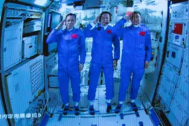 神舟十二号飞天：向下扎根向上迸发，他们前进的背后是时代的巨变图片