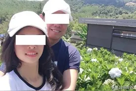 53岁老师爱上21岁女学生，离婚后和对方订婚引发网友批评图片