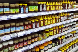 买蜂蜜时，无论什么牌子，只要包装上有这些字，都是假蜂蜜图片