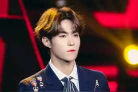 岳岳顶风作案再度塌房，引火烧身终食恶果，娱圈整治刻不容缓图片