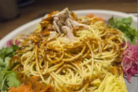 素面是贺兰民间老百姓日常吃不厌的一种方便面食图片