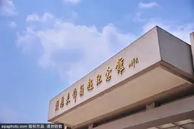 周恩来邓颖超纪念馆：红色岁月里的伉俪情深图片