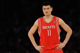 麦迪巴恩斯回忆姚明：比赛前不想碰到姚明！一针见血道出姚明短板图片