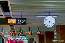 成都地铁各区县排名，五城区处第一梯队，龙泉2条，双流逆袭共8条图片