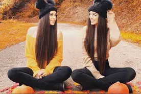 爱好健身的双胞胎姐妹，颜值身材均属一流，你更喜欢谁图片