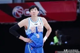 李宁耐克掺杂的CBA，天价的赎脚费，姚明不得不背的锅图片