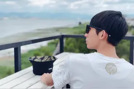 AG梦泪宣布重回赛场！全力征战AOV，队伍成员出炉，队长是爱思图片