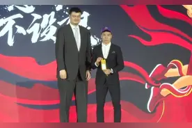 CBA选秀大会，区俊炫当选状元，山东男篮摘下CUBA中投王图片