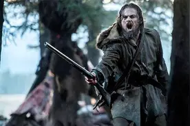 “人熊大战”心惊肉跳：男子遍体鳞伤，靠一把7厘米小刀拼死逃生图片