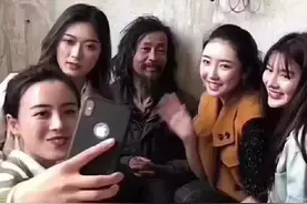 “流浪大师”沈巍的魔都艳遇图片