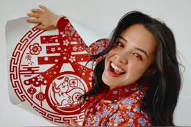 ​钟丽缇基因强大，大女儿身材火辣，二女儿高级脸，小女儿最像她图片