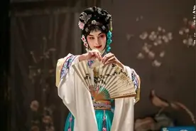 实力与名气严重不符的尹正，是低调惹的祸，还是被二次元毁了？图片