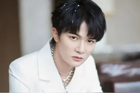 “他日重逢，仍是无畏少年”，周深《海藏》两周年，励志而温暖图片