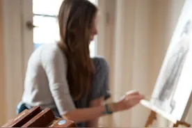 女人最好的姿态，应该就是对男人云淡风轻，对自己精益求精图片