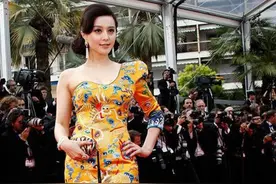 范冰冰在戛纳电影节上太耀眼了，外国人直呼太完美了。你看过吗图片