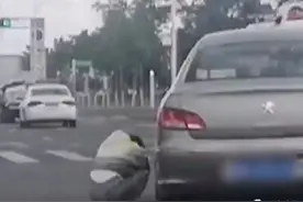 女子科三路考遭恶意别车，崩溃大哭：考四个月功亏一篑图片