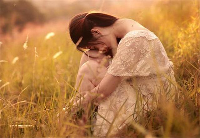 最能迷住男人心的4种女人是什么,一个女人迷住男人的表现有5种,最后一