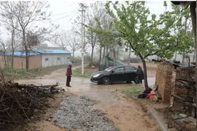 地坑院怎么排水，下雨天带大家去看看地坑院里的老人是怎么生活的图片
