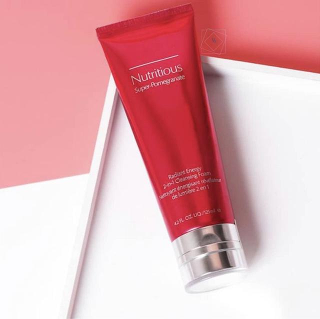 大牌洁面实测，雅诗兰黛、Chanel、这些洗面奶，真的物有所值吗？