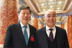 张瑞敏在中国商业史上应居于什么地位图片