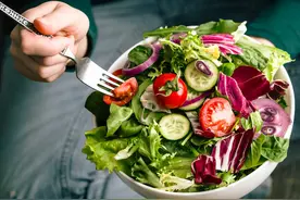 人吃蔬菜能减肥，为什么牛只吃草，却有一身结实的肌肉？图片