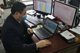 【法律答“疫”】村长亲戚拍了武汉返乡人员统计名单发到群里,泄露了我女儿的信息,这违法吗?图片