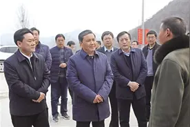 方城县干部群众勠力脱贫攻坚共奔小康纪实图片