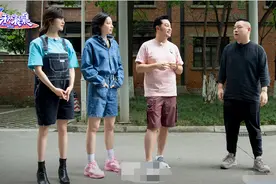 姐姐们晚上在宿舍聊八卦，为了防止泄漏，采取的措施演艺圈通用的图片