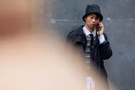 聪明的男人，绝对不会等到穿西装才“打领带”图片